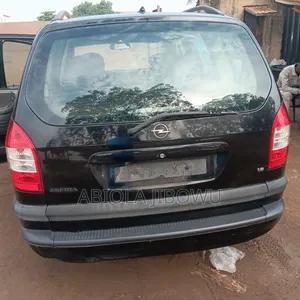 Opel Zafira 2003 Black