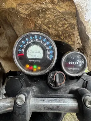 Royal Enfield Meteor 350 2021 Black