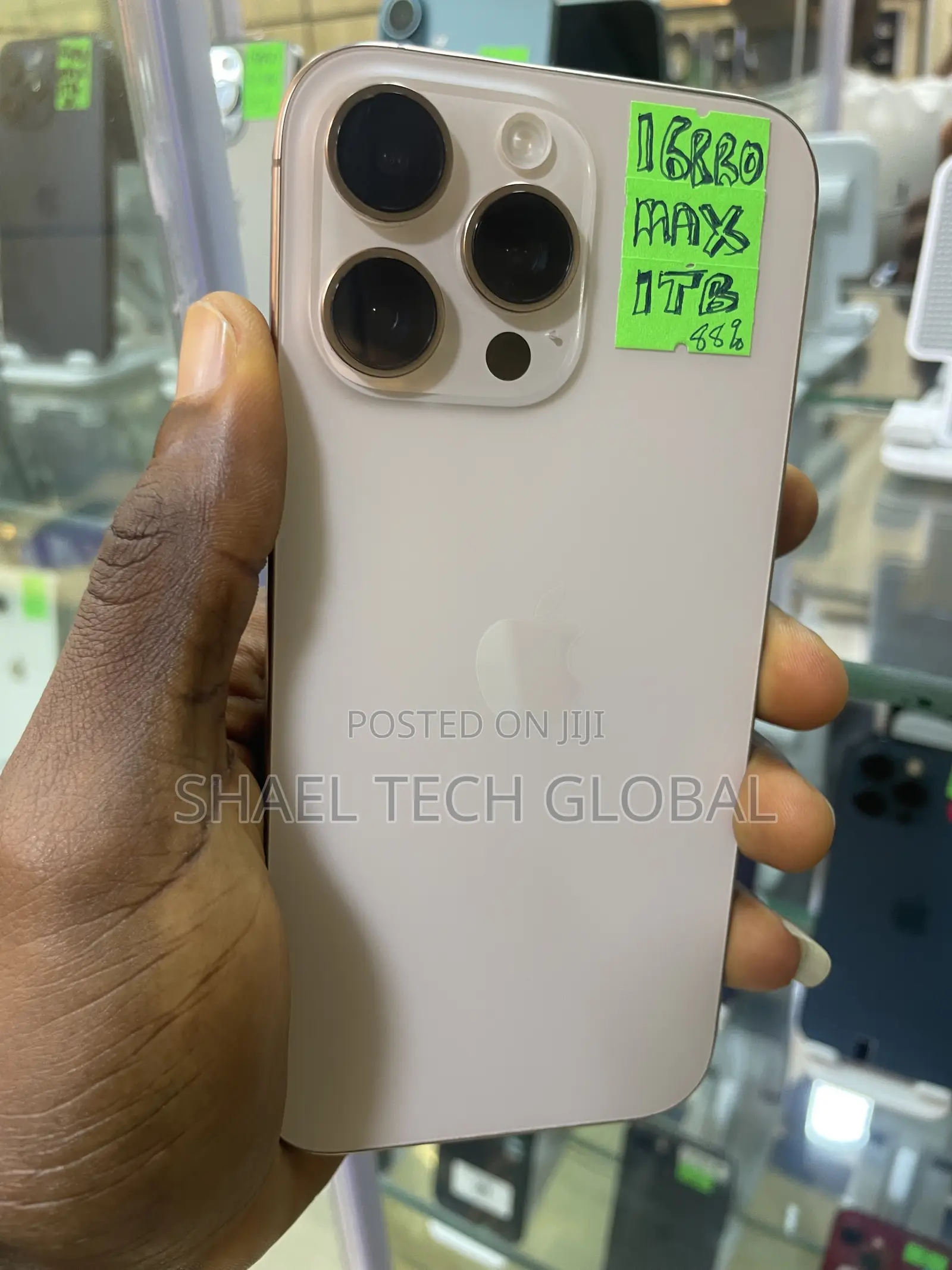 Apple iPhone 16 Pro Max 1 TB Gold