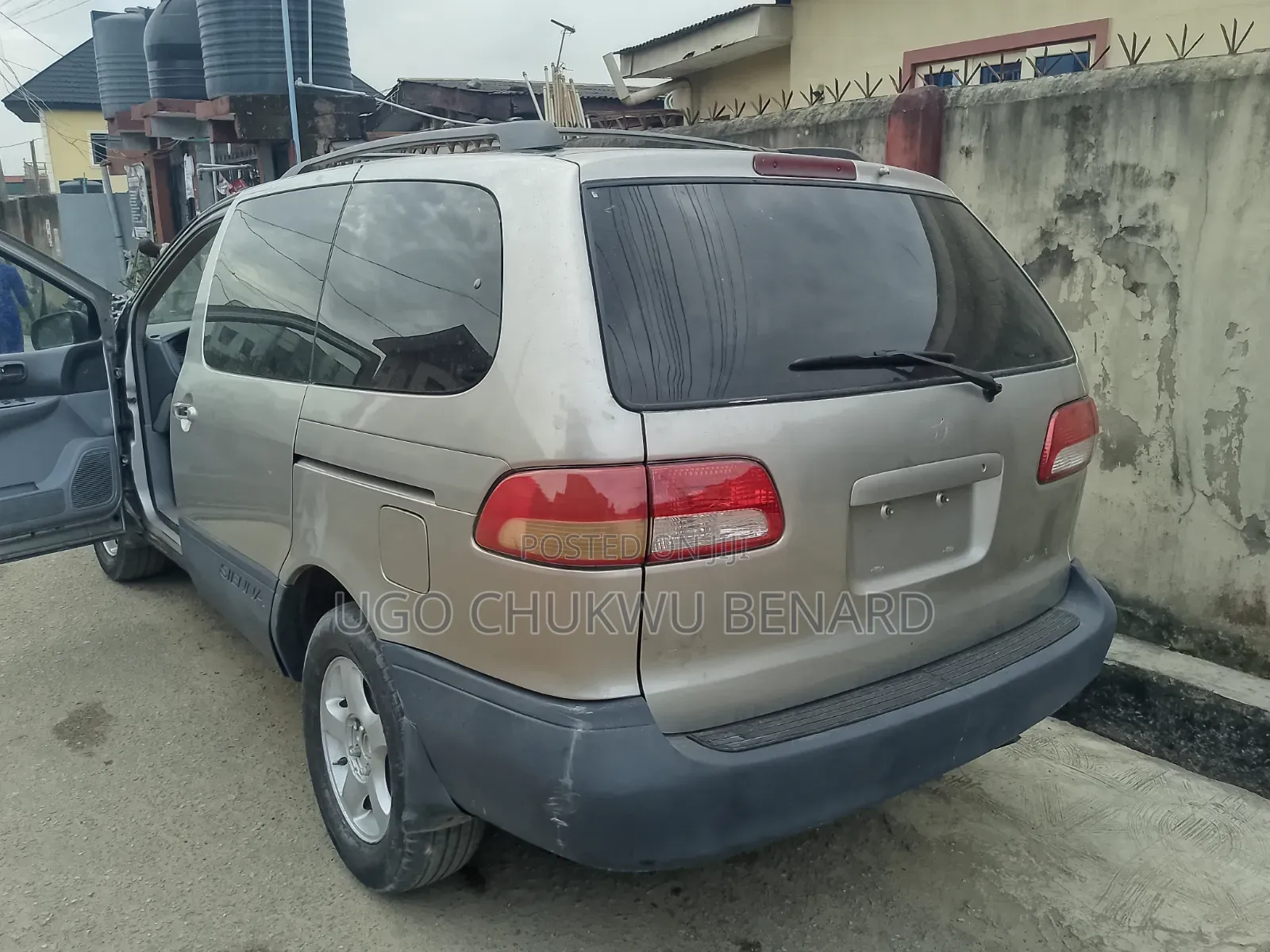 Toyota Sienna 2001 Silver