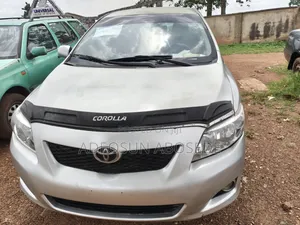 Toyota Corolla 2010 Silver
