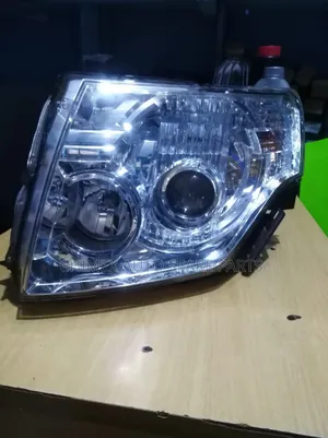 Headlamp for Mitsubishi Pajero