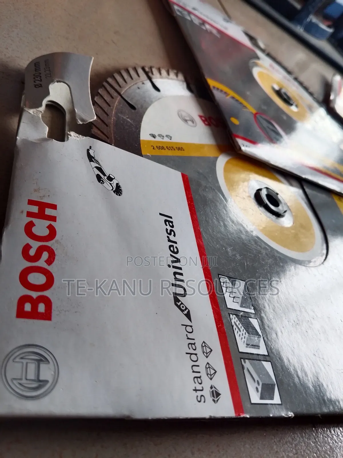 Bosch Diamond Cutting Blade Universal 230mm