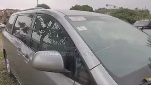 Toyota Sienna LE 8 Passenger 2011 Silver
