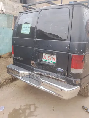 Ford E250 2006 Black