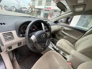 Toyota Corolla 2012 Black
