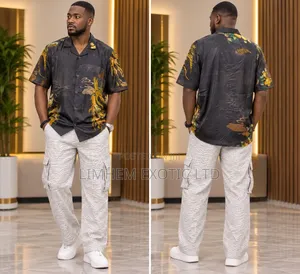Men's Black and Gold Vintage Printed Casual Shirt