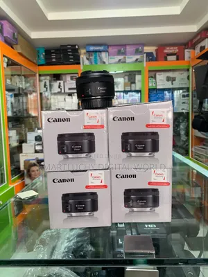 Canon EF 50mm F,/1.8 STM Potriats