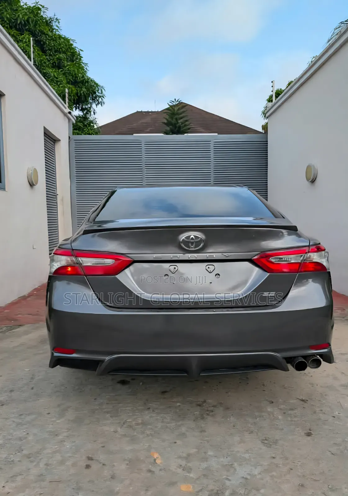 Toyota Camry 2018 Gray
