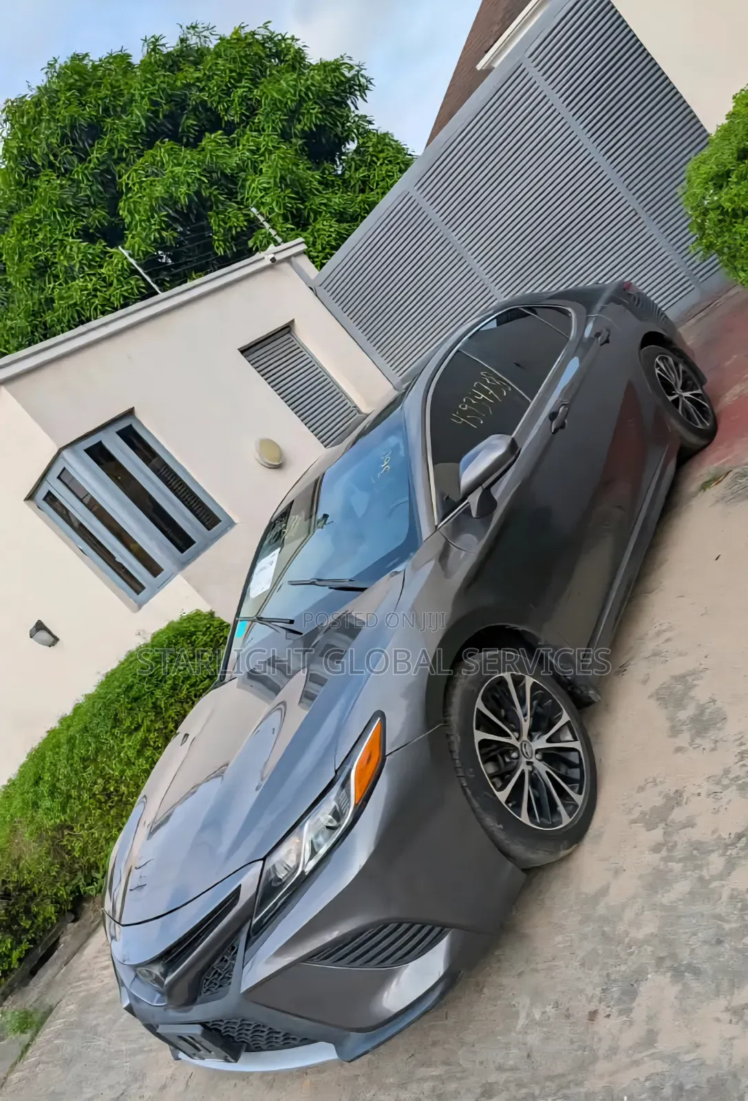 Toyota Camry 2018 Gray