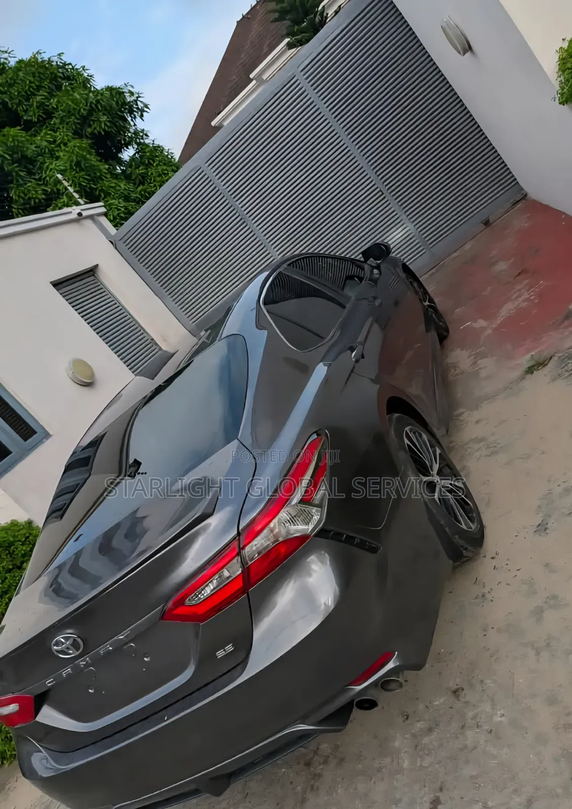 Toyota Camry 2018 Gray