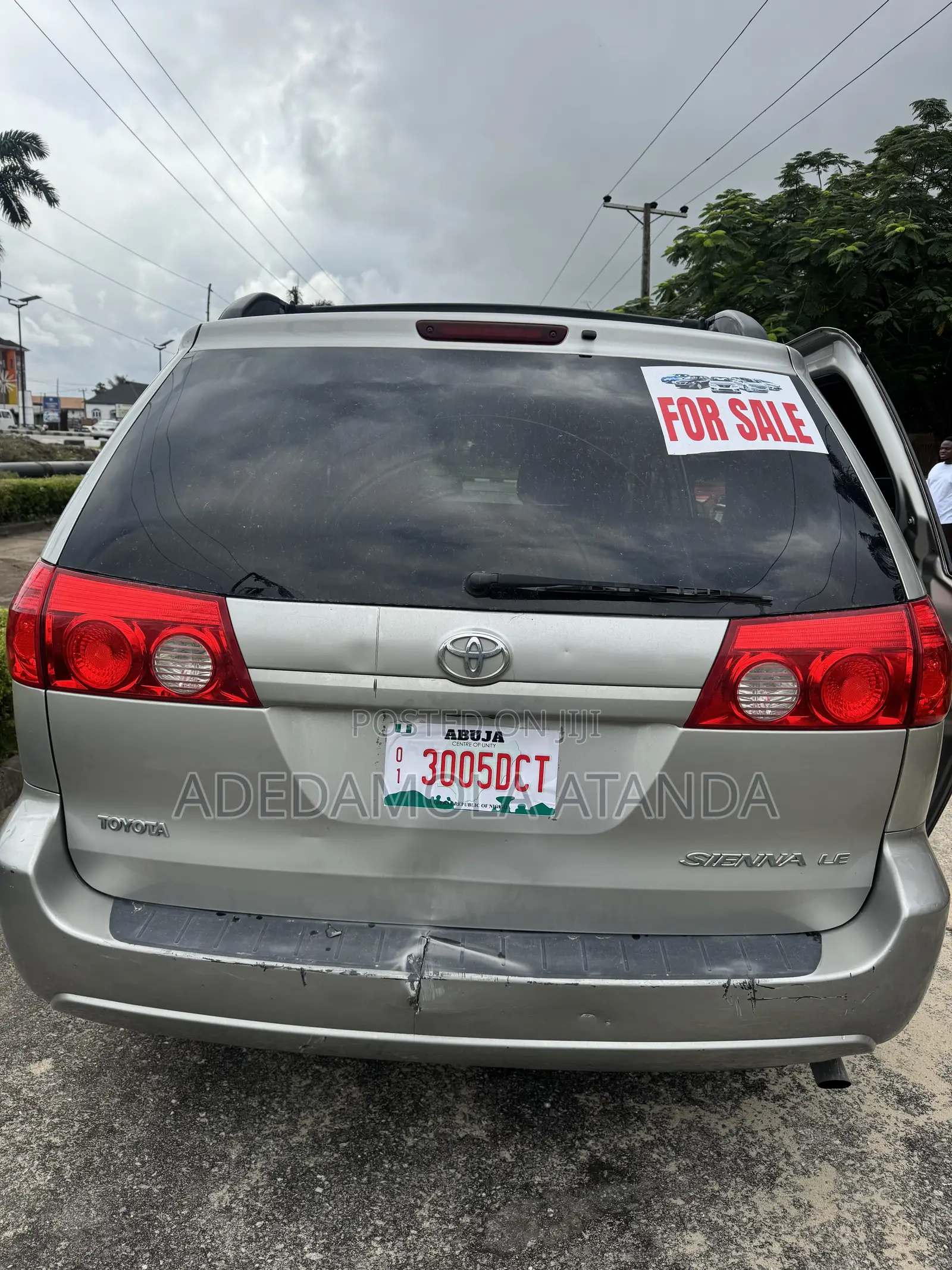 Toyota Sienna 2010 Silver