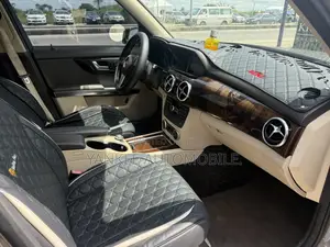 Mercedes-Benz GLK-Class 350 4MATIC 2014 Brown