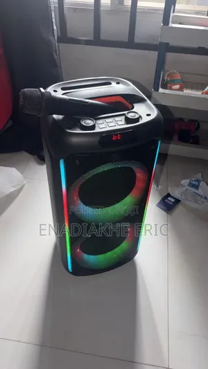 Home Bluetooth Speaker With Microphone for Sale