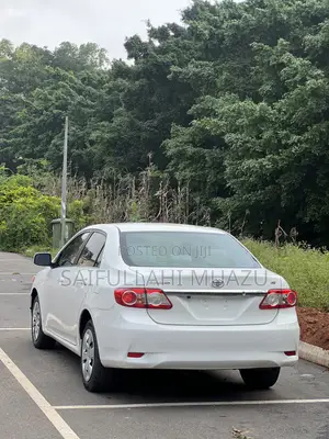 Toyota Corolla 2013 White
