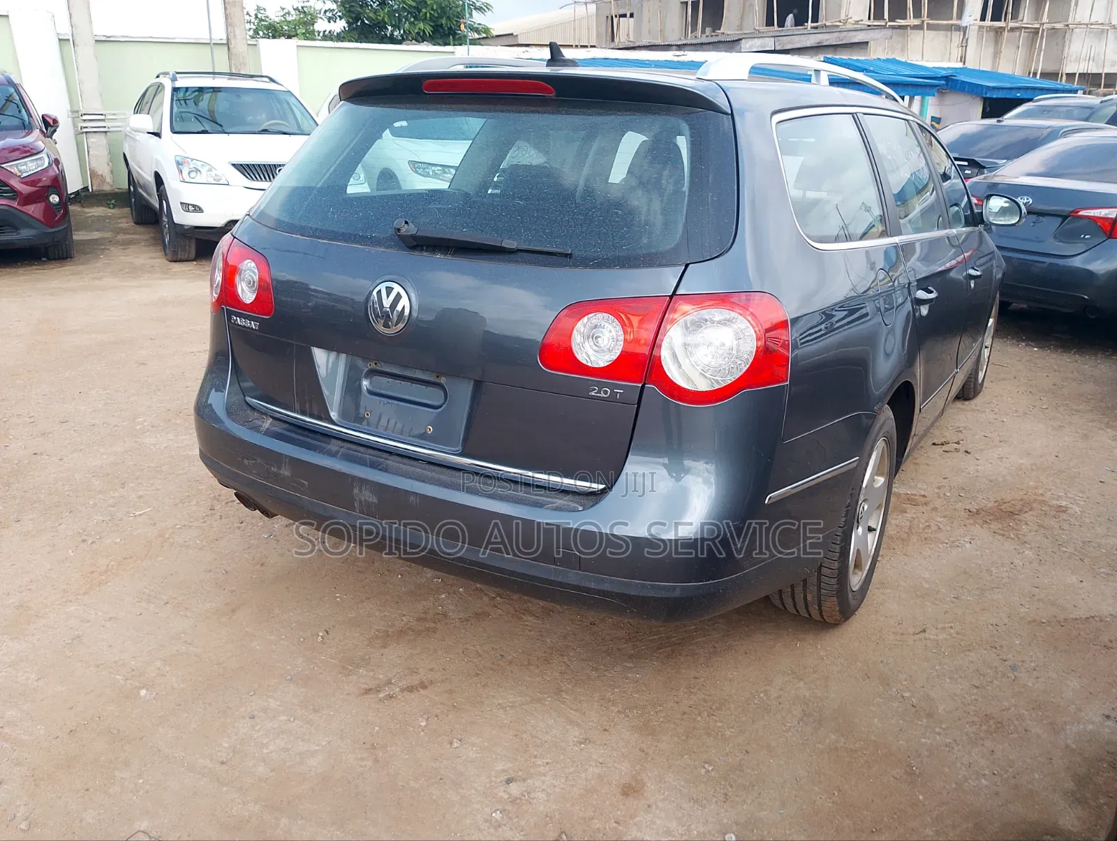 Volkswagen Passat 2010 Blue