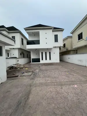 5bdrm Duplex in Lekki Phase 1 for rent