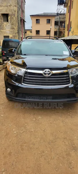 Toyota Highlander Limited 4dr SUV AWD (3.5L 6cyl 6A) 2015 Black
