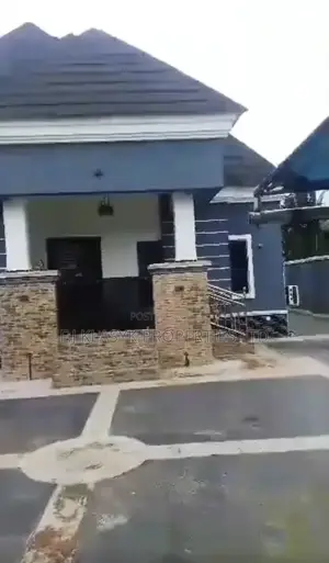 3bdrm House in Benin City for sale