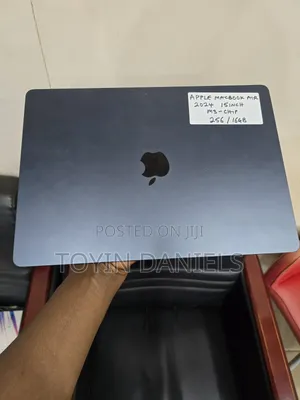 Laptop Apple MacBook Air 2024 M3 16GB Intel Core M3 SSD 256GB