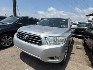 Toyota Highlander 2010 Silver