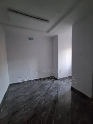 Mini Flat in Badore Road for rent