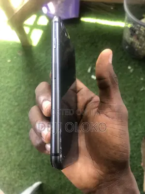Apple iPhone 8 64 GB Black