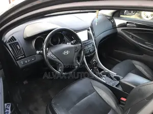 Hyundai Sonata Limited 2.0T Sedan (2.0L 4cyl 6A) 2013 Black