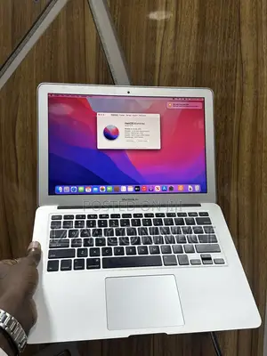 Laptop Apple MacBook Air 2017 8GB Intel Core i5 SSD 256GB