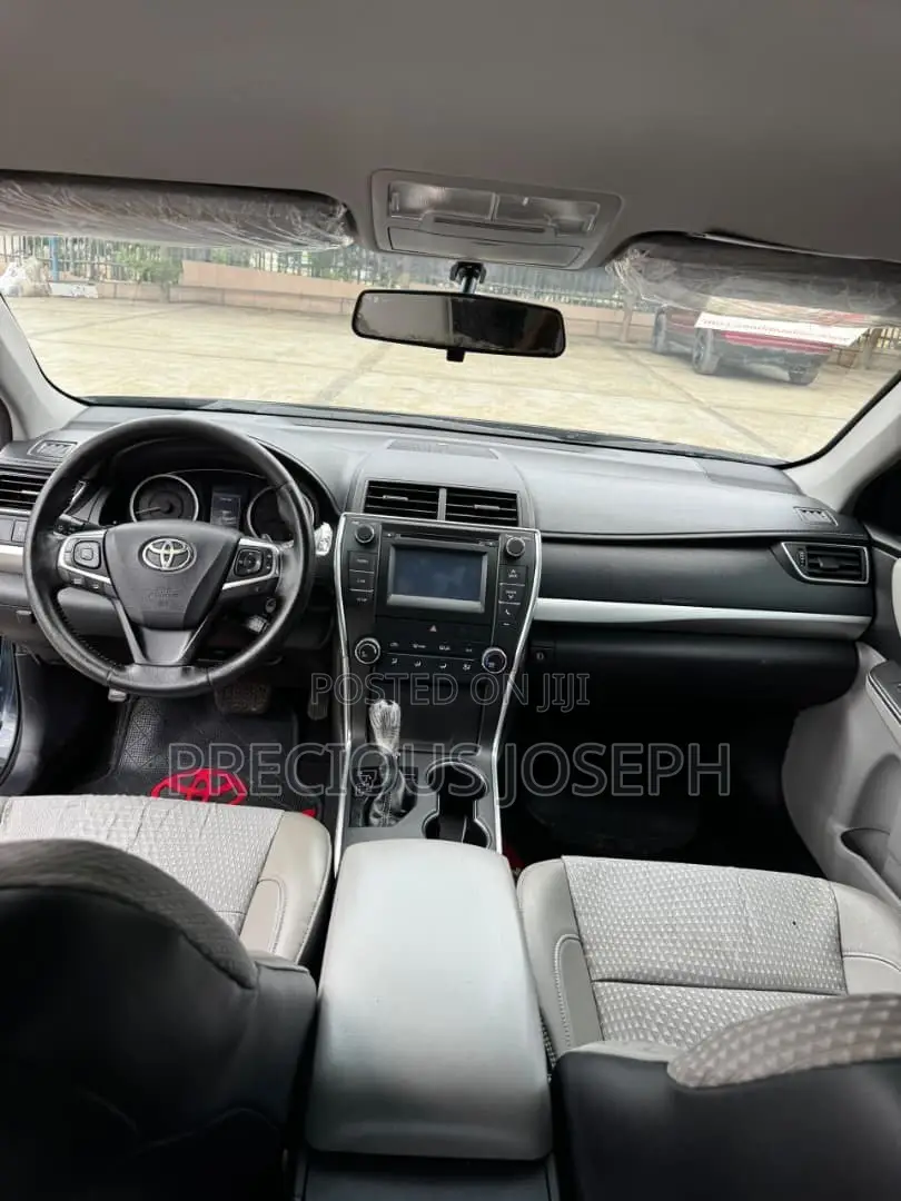 Toyota Camry 2016 Black