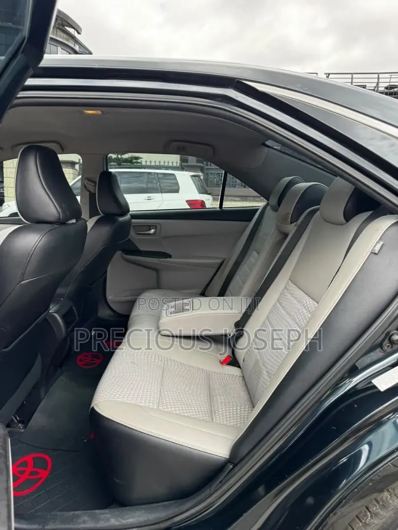 Toyota Camry 2016 Black