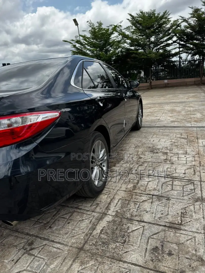 Toyota Camry 2016 Black