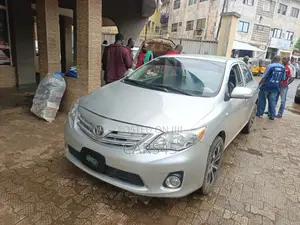 Toyota Corolla 2009 Silver