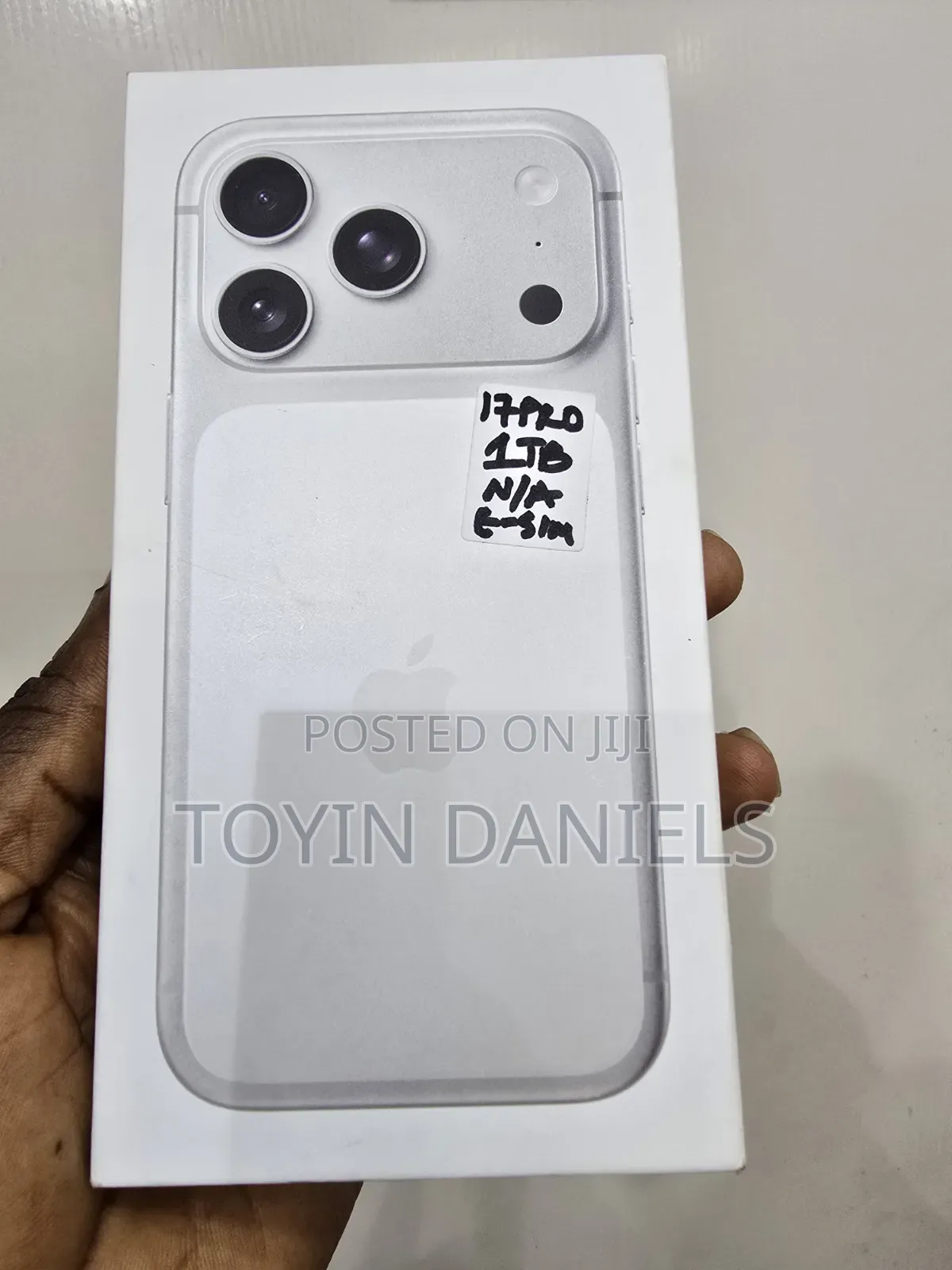 New Apple iPhone 17 Pro 1 TB White