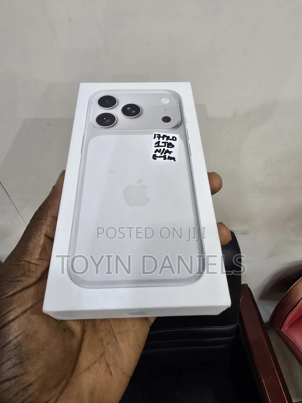 New Apple iPhone 17 Pro 1 TB White