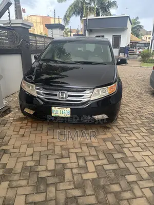 Honda Odyssey Touring 2011 Black