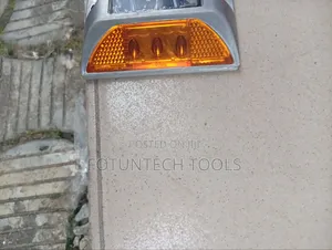 Stud Lights With Line