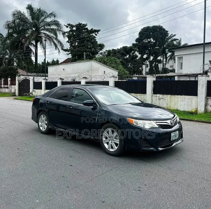Toyota Camry 2013 Gray