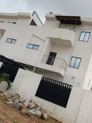 4bdrm Duplex in Life Camp for sale