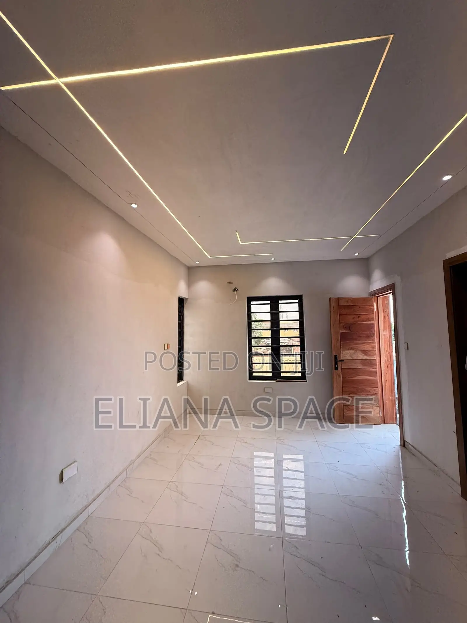 4bdrm Townhouse/Terrace in Ogba for sale