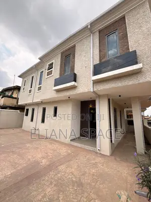 4bdrm Townhouse/Terrace in Ogba for sale