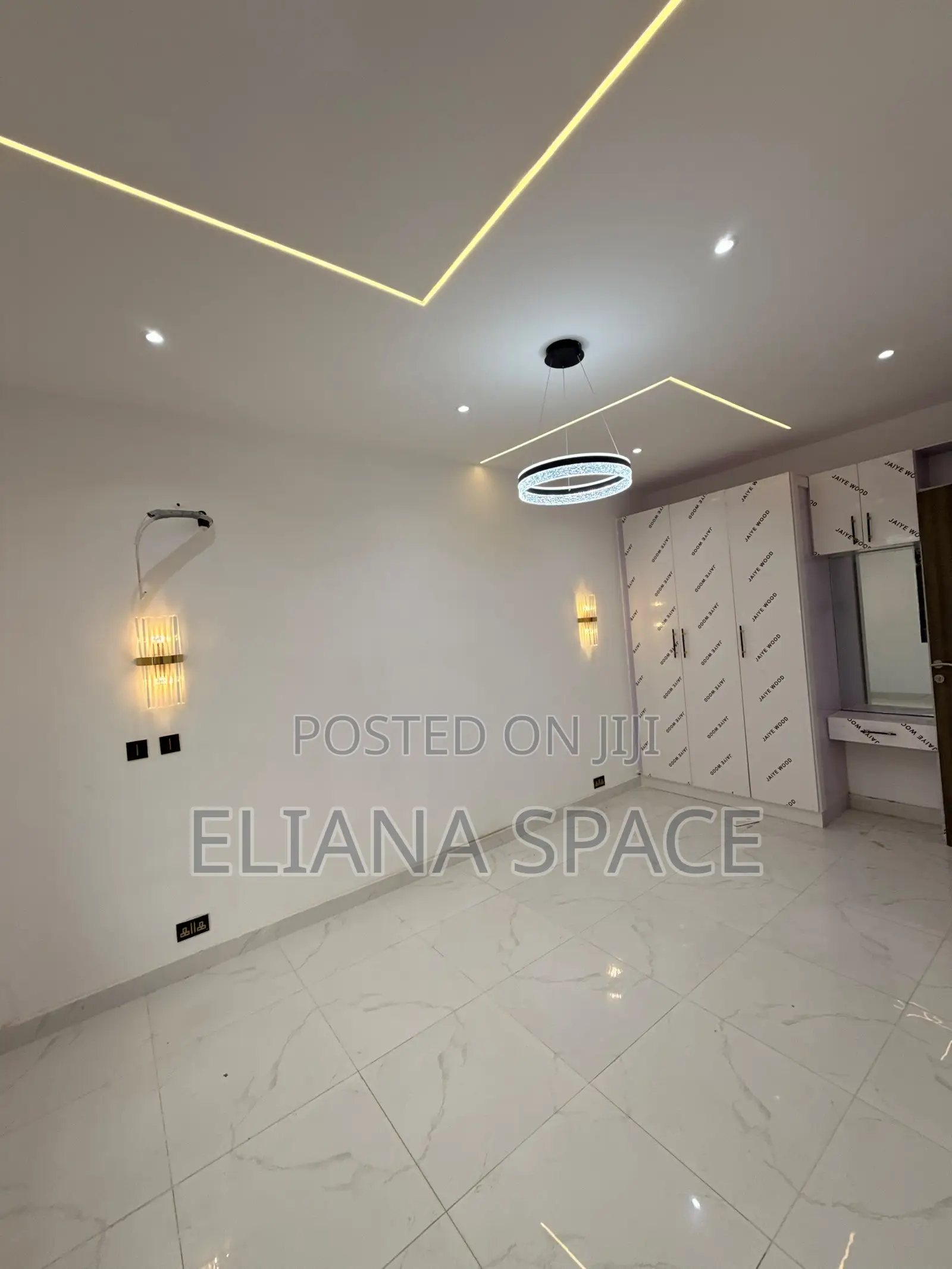 4bdrm Townhouse/Terrace in Ogba for sale