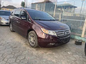 Honda Odyssey 2013 Red