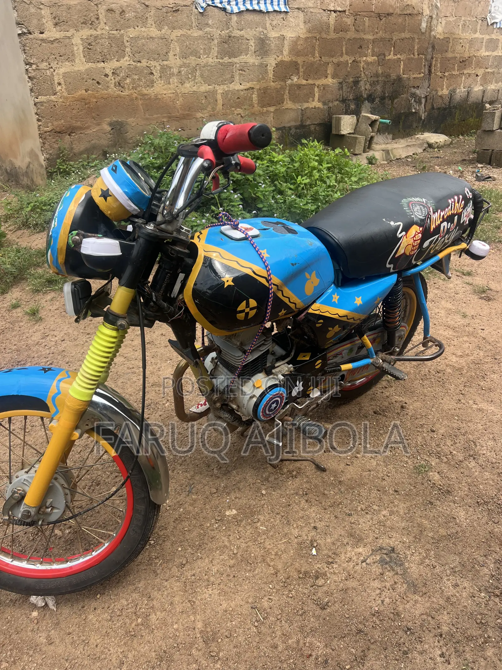 Bajaj Boxer 100 2024