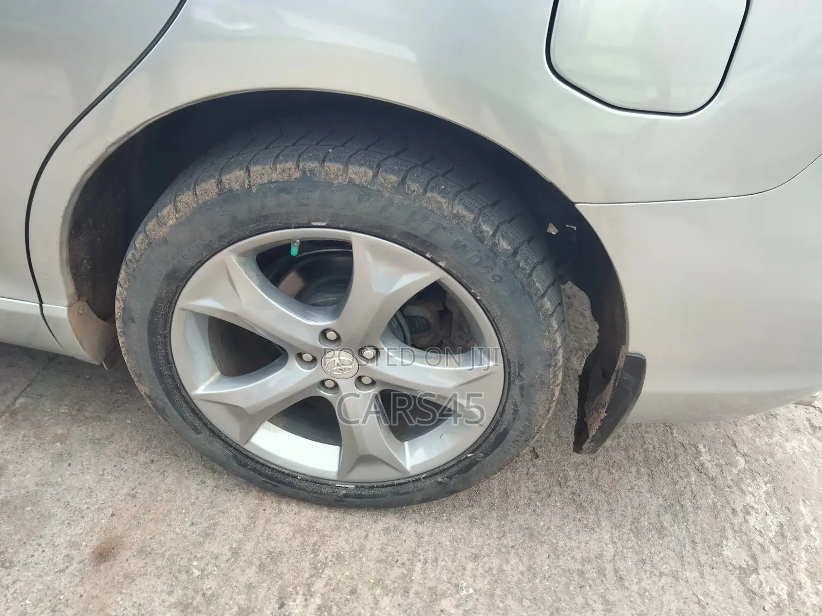 Toyota Venza 2016 Silver