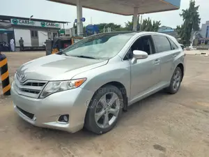 Toyota Venza 2016 Silver