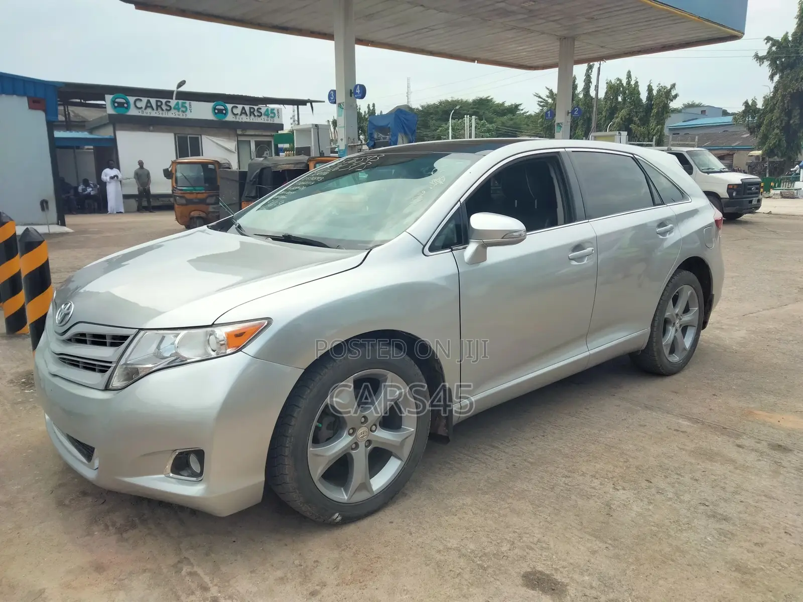 Toyota Venza 2016 Silver