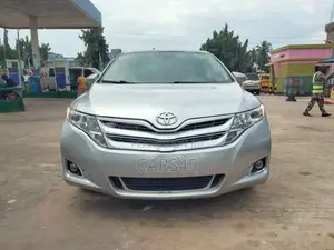 Toyota Venza 2016 Silver