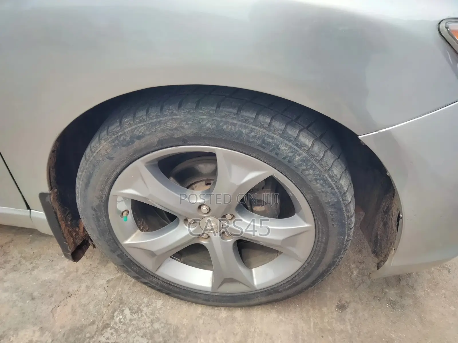 Toyota Venza 2016 Silver