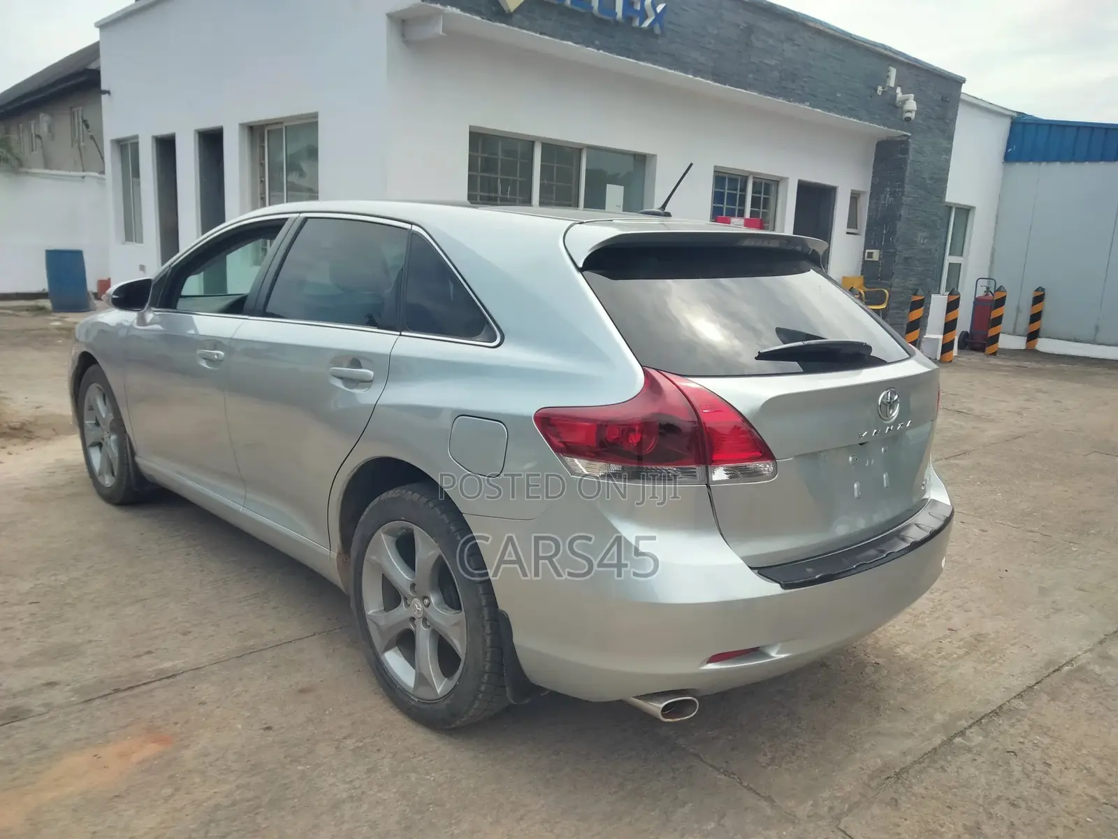 Toyota Venza 2016 Silver